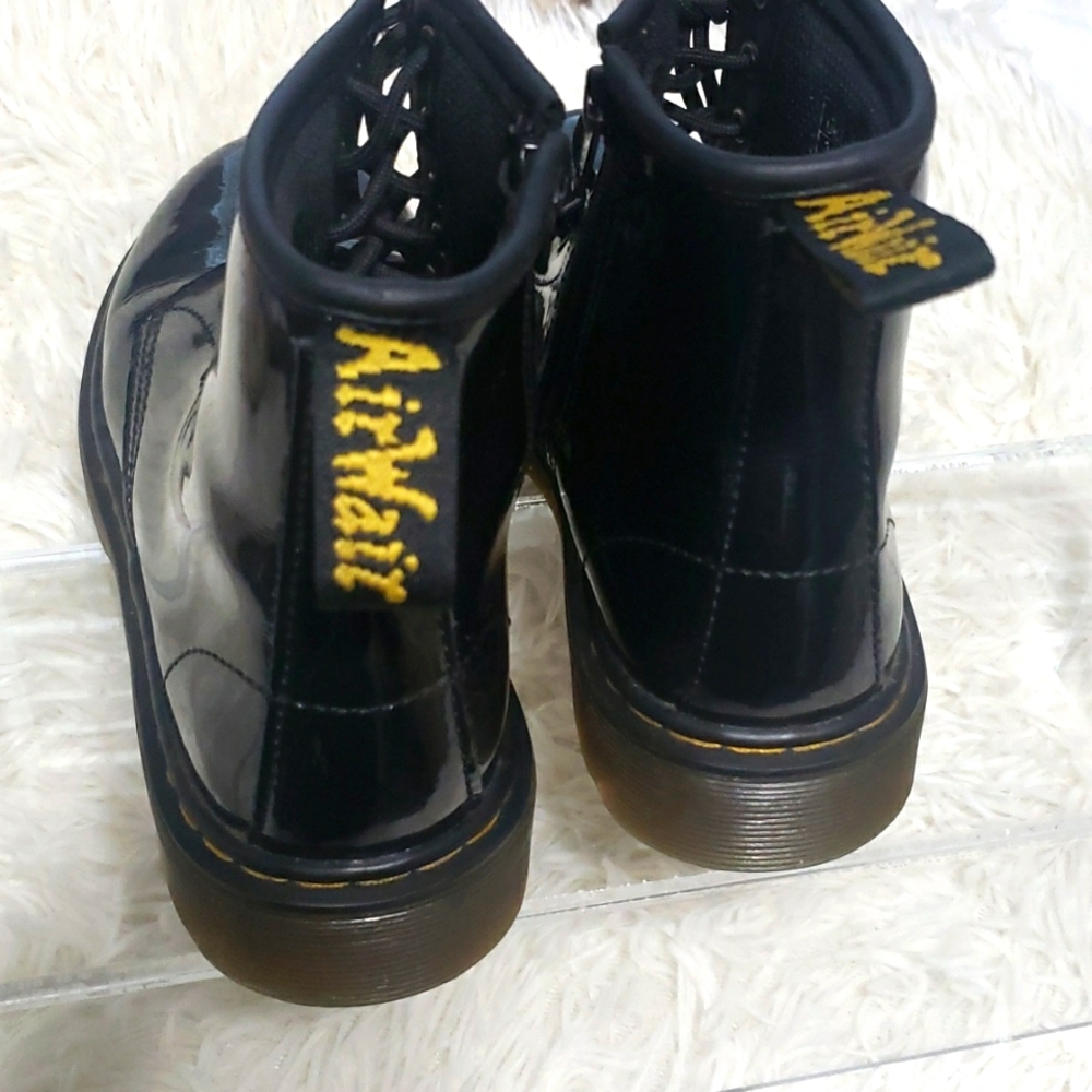 Dr. Marten's Leather Black Boot - Picture 3 of 6